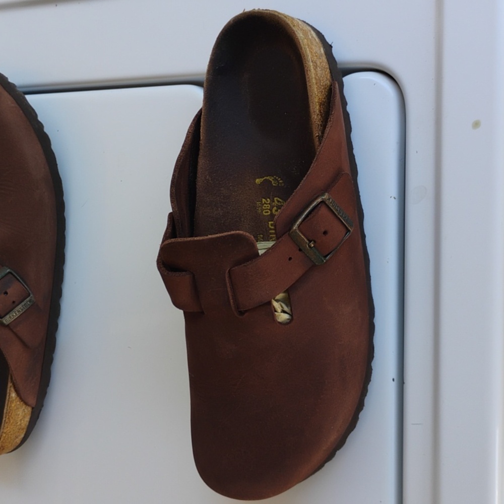 BIRKENSTOCK Size 10 Men - Picture 4 of 8